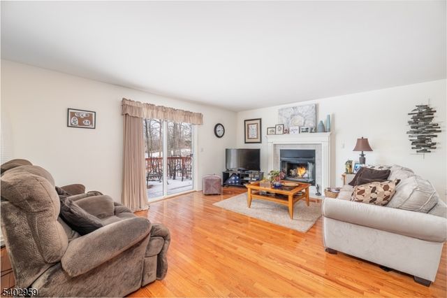 26 Bracken Hill Rd, Hardyston Twp., NJ 07419