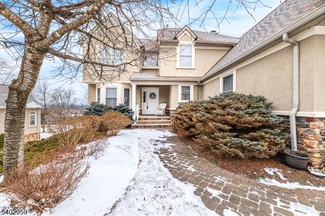 26 Bracken Hill Rd, Hardyston Twp., NJ 07419