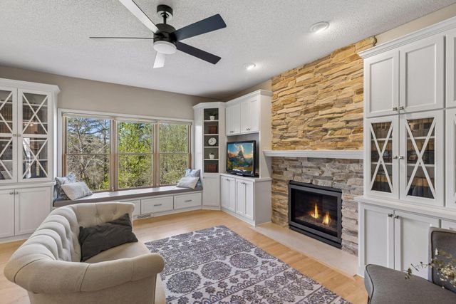1206 Creekside Crossing, Stillwater, MN 55082