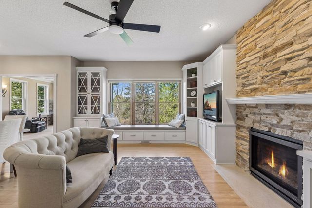 1206 Creekside Crossing, Stillwater, MN 55082