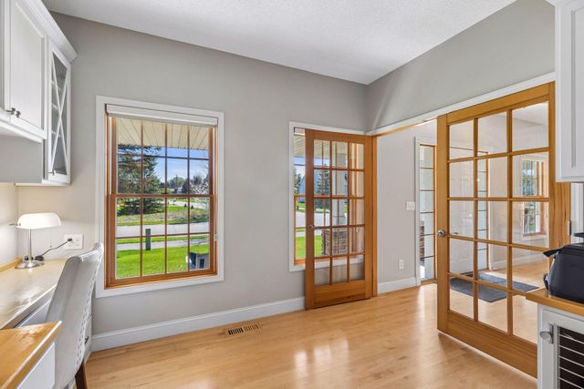 1206 Creekside Crossing, Stillwater, MN 55082