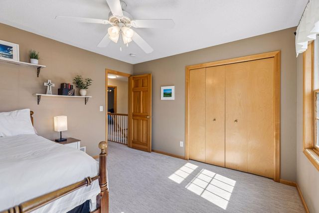 1206 Creekside Crossing, Stillwater, MN 55082