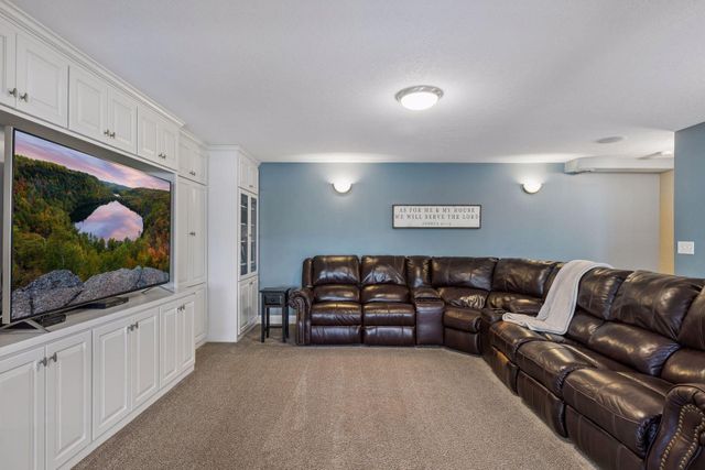 1206 Creekside Crossing, Stillwater, MN 55082