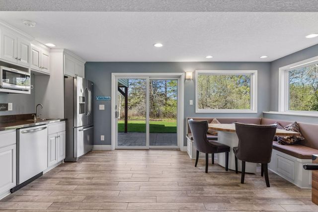 1206 Creekside Crossing, Stillwater, MN 55082