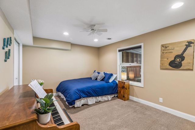 1206 Creekside Crossing, Stillwater, MN 55082