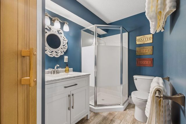 1206 Creekside Crossing, Stillwater, MN 55082