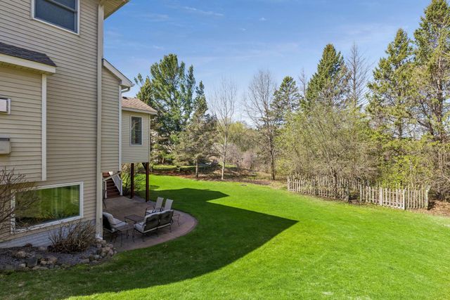 1206 Creekside Crossing, Stillwater, MN 55082