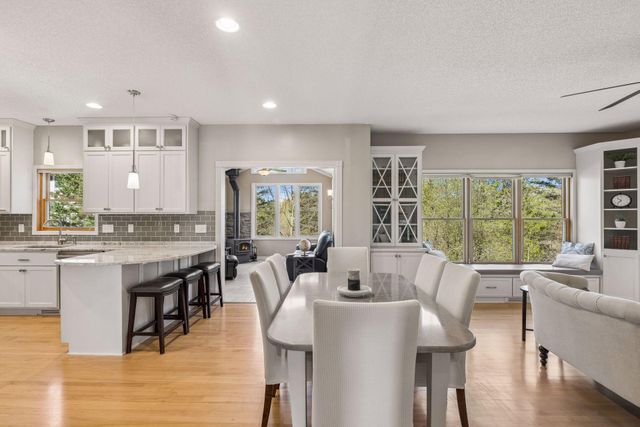 1206 Creekside Crossing, Stillwater, MN 55082