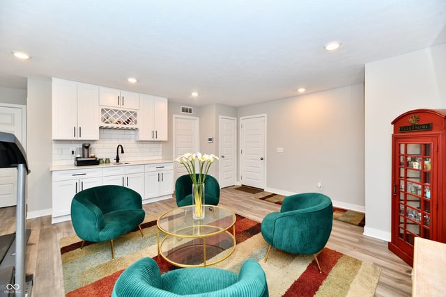 6988 Sunstone Place, Carmel, IN 46033