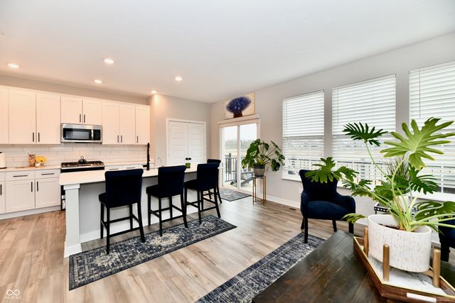 6988 Sunstone Place, Carmel, IN 46033