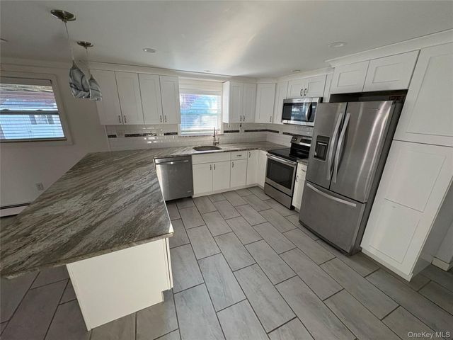 16 Linden Street, Coram, NY 11727