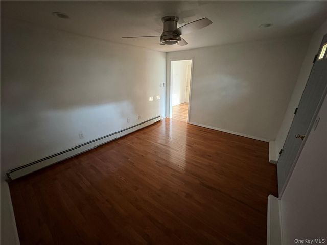 16 Linden Street, Coram, NY 11727