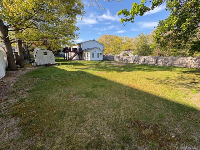 16 Linden Street, Coram, NY 11727
