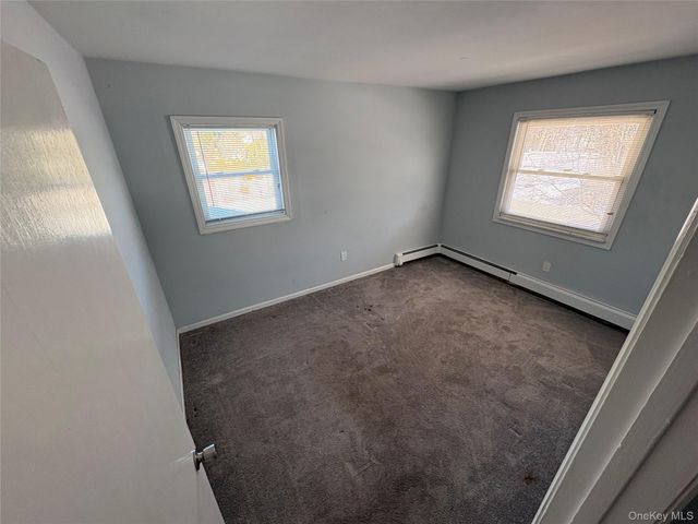 16 Linden Street, Coram, NY 11727