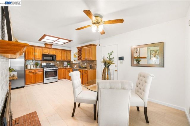 2274 Sleepy Hollow Ave, Hayward, CA 94545