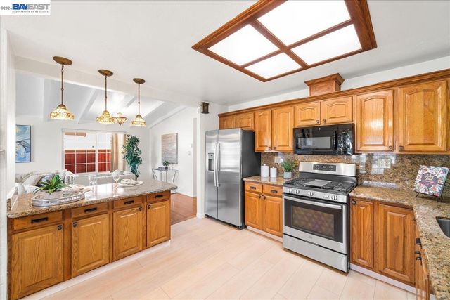 2274 Sleepy Hollow Ave, Hayward, CA 94545