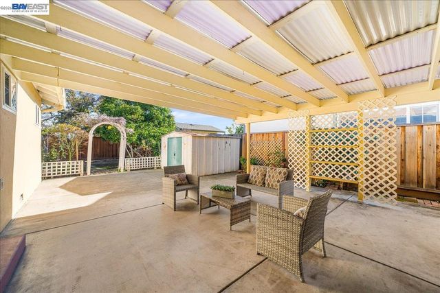 2274 Sleepy Hollow Ave, Hayward, CA 94545