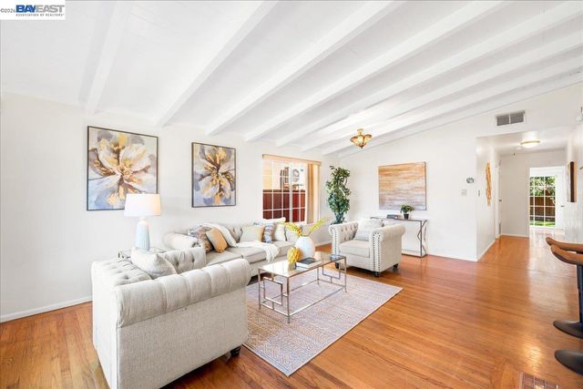 2274 Sleepy Hollow Ave, Hayward, CA 94545