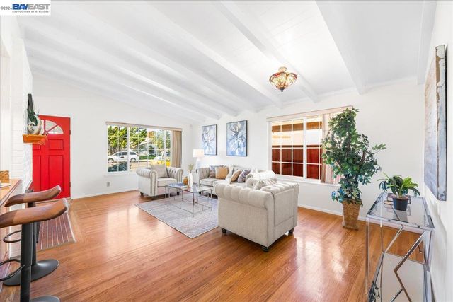 2274 Sleepy Hollow Ave, Hayward, CA 94545