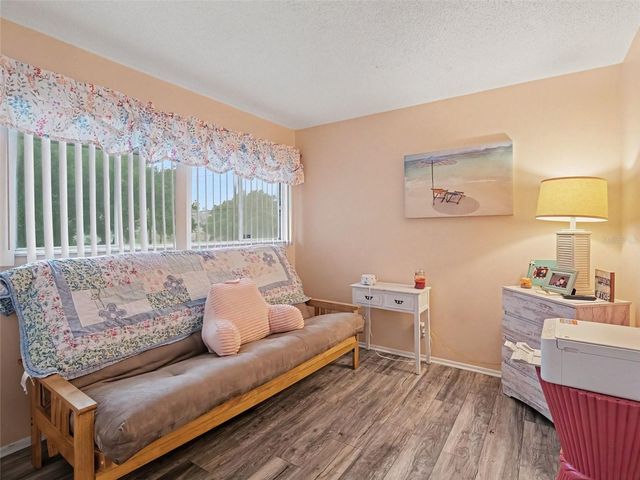 908 BYRON LANE 6, Sarasota, FL 34243