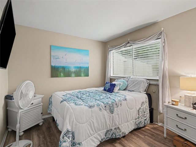 908 BYRON LANE 6, Sarasota, FL 34243