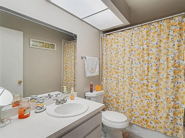 908 BYRON LANE 6, Sarasota, FL 34243