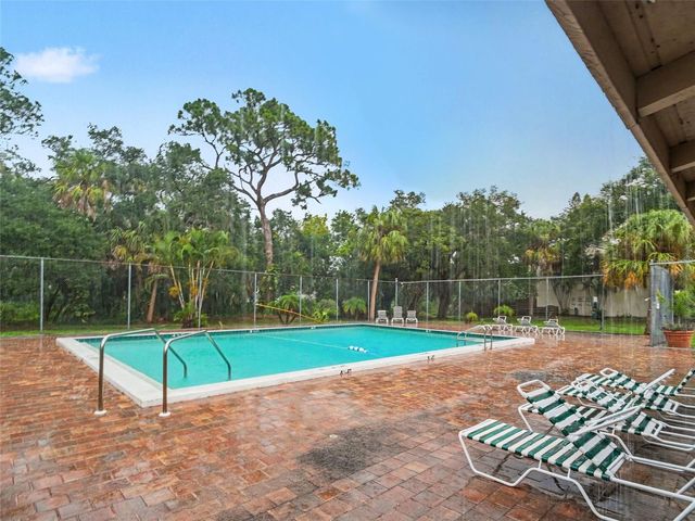 908 BYRON LANE 6, Sarasota, FL 34243