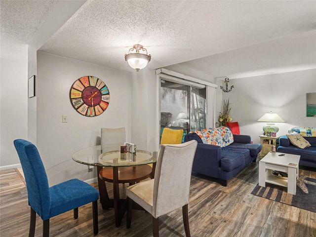908 BYRON LANE 6, Sarasota, FL 34243