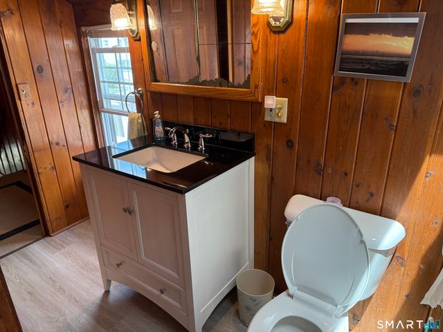 16 Springfield Road, Old Lyme, CT 06371