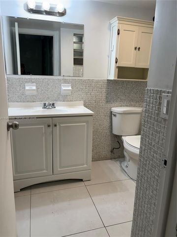 1475 NE 125th Ter 403B, North Miami, FL 33161