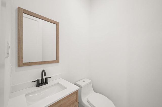 319 N Nagle Street, Houston, TX 77003