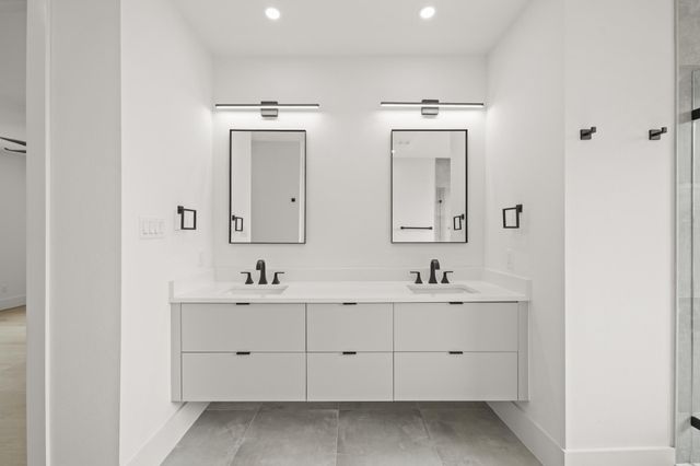 319 N Nagle Street, Houston, TX 77003