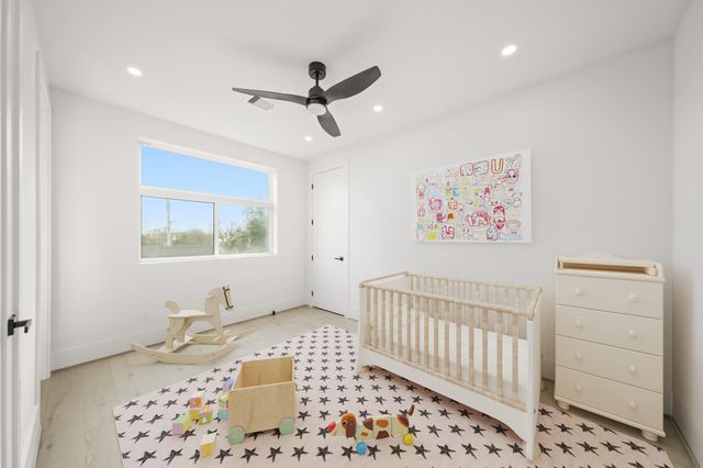 319 N Nagle Street, Houston, TX 77003