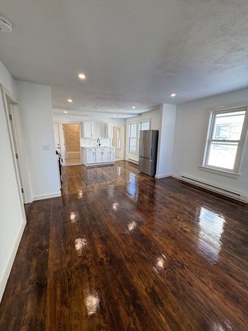 213 Mechanic St 2, Leominster, MA 01453