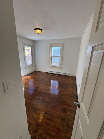 213 Mechanic St 2, Leominster, MA 01453