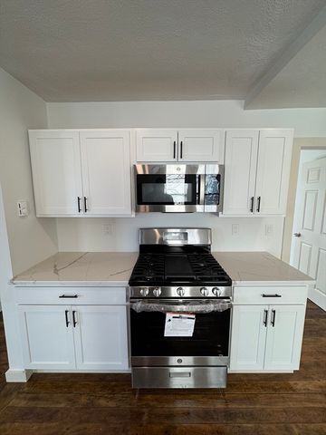 213 Mechanic St 2, Leominster, MA 01453