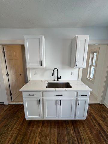 213 Mechanic St 2, Leominster, MA 01453