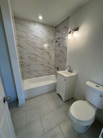 213 Mechanic St 2, Leominster, MA 01453