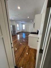 213 Mechanic St 2, Leominster, MA 01453