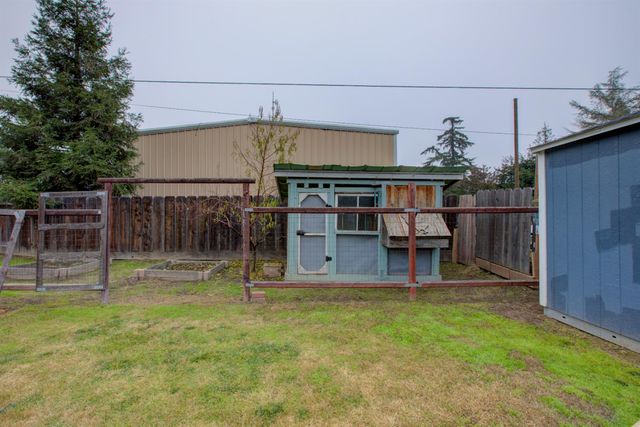 1748 Mulberry Way, Hughson, CA 95326