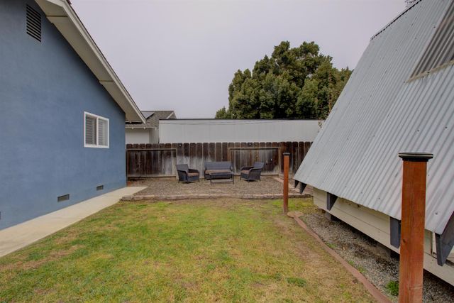 1748 Mulberry Way, Hughson, CA 95326