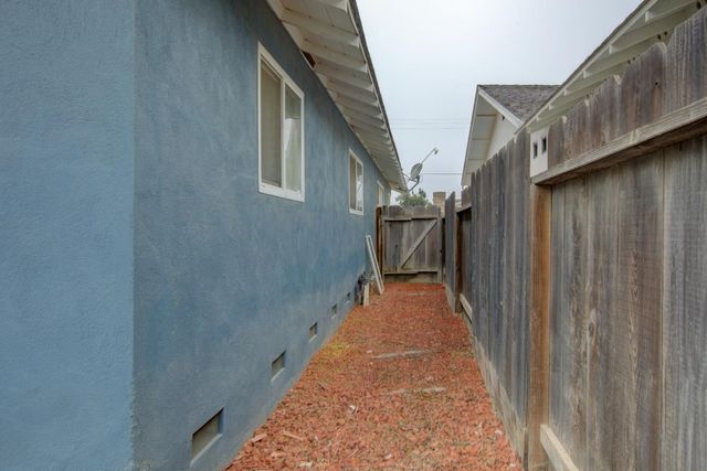 1748 Mulberry Way, Hughson, CA 95326