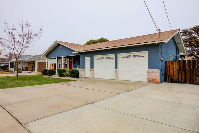 1748 Mulberry Way, Hughson, CA 95326