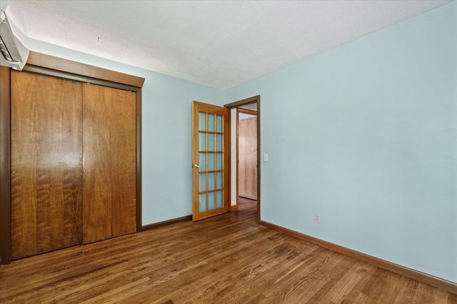 34 Evelyn St, Worcester, MA 01607