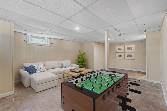 34 Evelyn St, Worcester, MA 01607