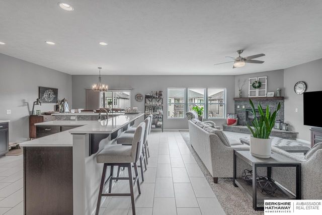 8919 N 171st Street, Bennington, NE 68007