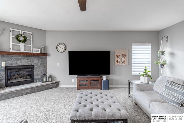 8919 N 171st Street, Bennington, NE 68007