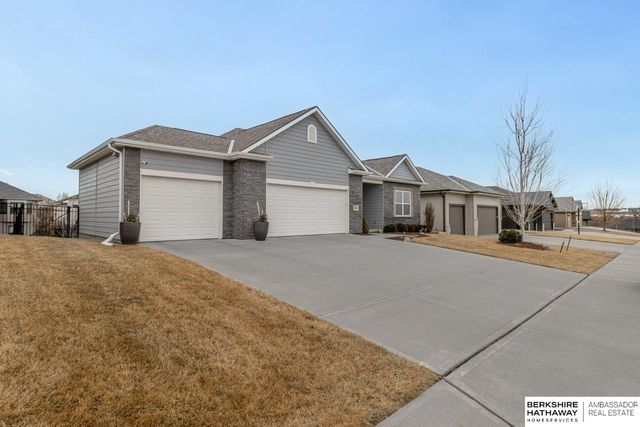 8919 N 171st Street, Bennington, NE 68007