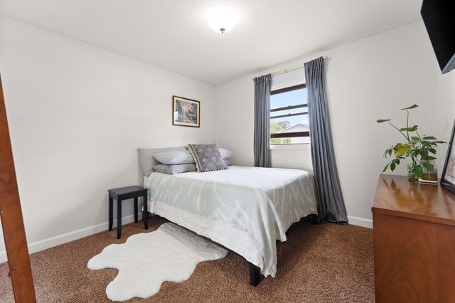 5215 Woodbridge Avenue, Portage, IN 46368