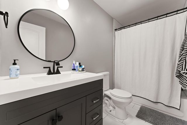 5215 Woodbridge Avenue, Portage, IN 46368